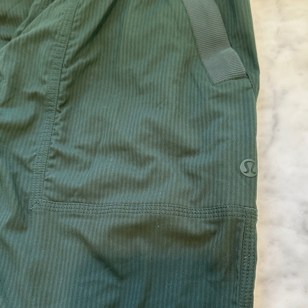 Lululemon Dance Studio Pants Legacy Green Sz 0 - Picture 3 of 4